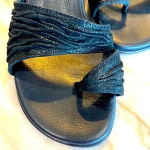 NWB Donald J Pliner black dressy shoes.  size 61/2